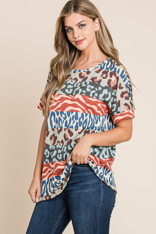 Animal Print Short Sleeve T-shirt by Bombom